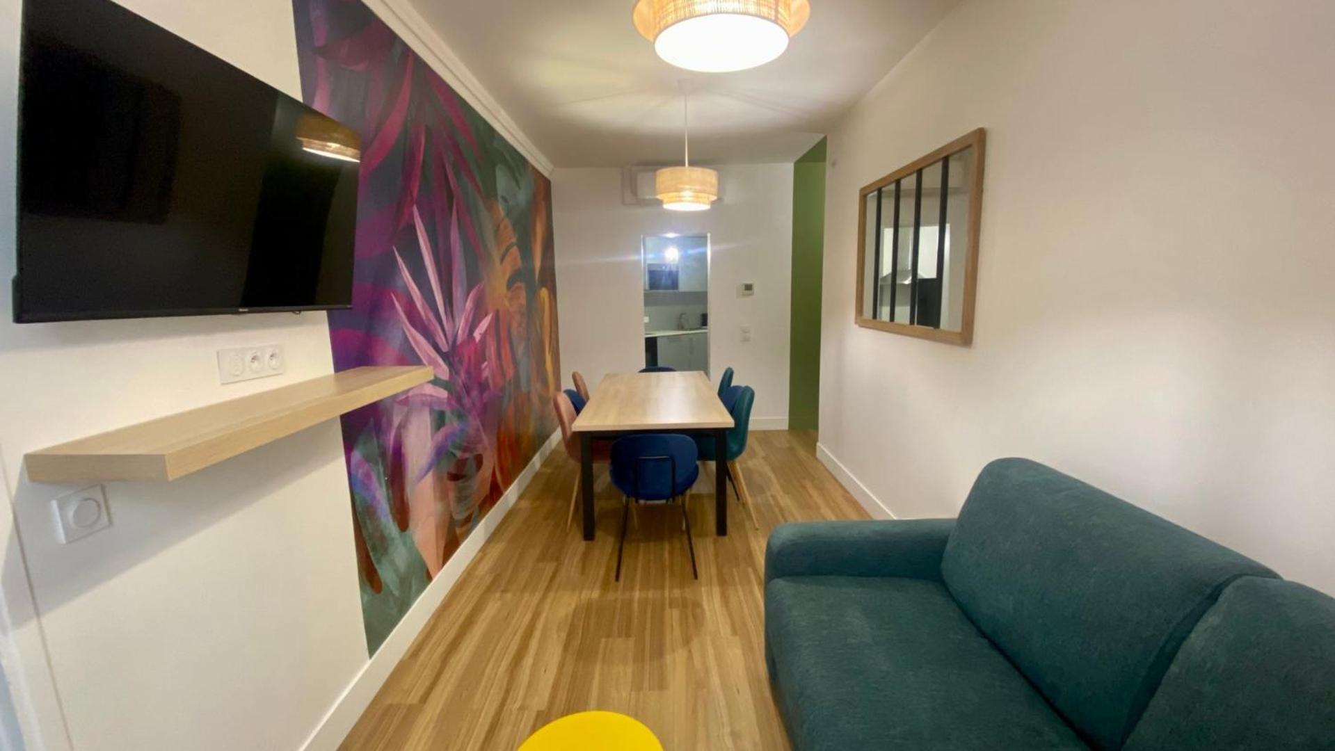Appartement Lumineux Proche Saint-Lazare - 8P Paris Ngoại thất bức ảnh