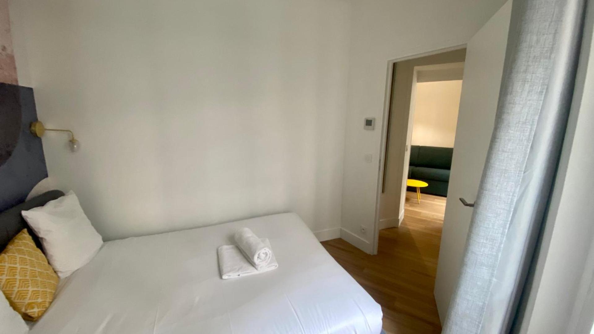 Appartement Lumineux Proche Saint-Lazare - 8P Paris Ngoại thất bức ảnh