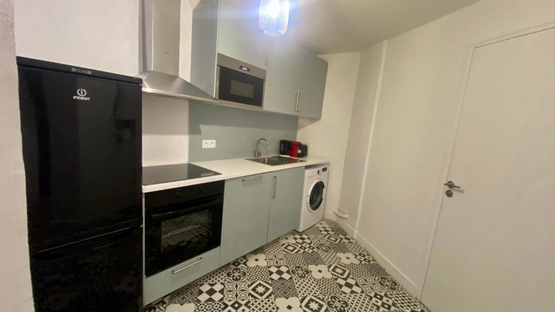 Appartement Lumineux Proche Saint-Lazare - 8P Paris Ngoại thất bức ảnh